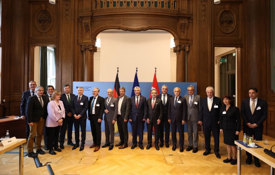 TÜSİAD ve Almanya’daki muadil kuruluşu BDI, Berlin’de 27 Eylül’de düzenlenen Türkiye-Almanya Ekonomi ve Ticaret Ortak Komisyonu (ETOK/JETCO) V. Dönem toplantısına katıldı