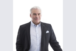 TÜSİAD Dijital Türkiye Konferansı, Frank Stephenson'ı ağırlayacak