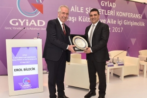 TÜSİAD Yönetim Kurulu Başkanı Erol Bilecik "3. Aile Şirketleri Konferansı"na Katıldı