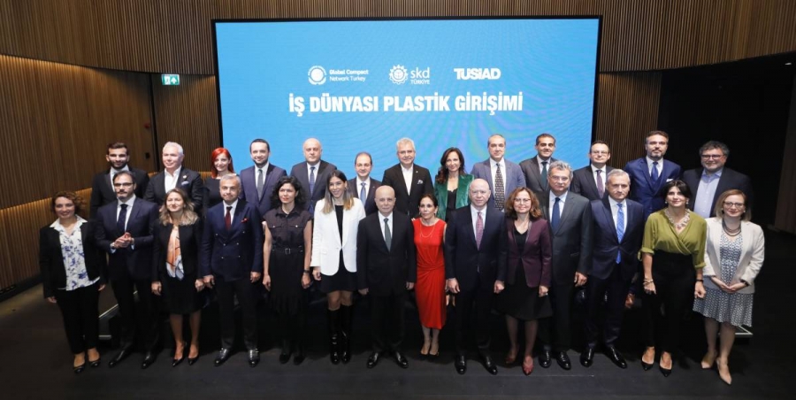 İş Dünyası Temsilcileri Plastik Kirliliğine Karşı Güçlerini Birleştirdi