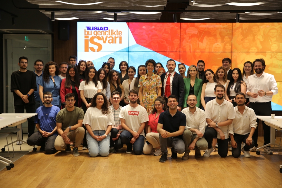 TÜSİAD Dönüşümü Başlat! Yarı Finalist Ekipleri ile Buluşma