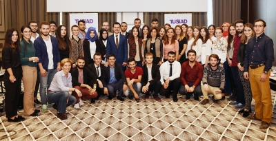 TÜSİAD Başkanı Cansen Başaran-Symes “TÜSİAD Gençlik Platformu Toplantıları” kapsamında Trabzon’da gençlerle bir araya geldi