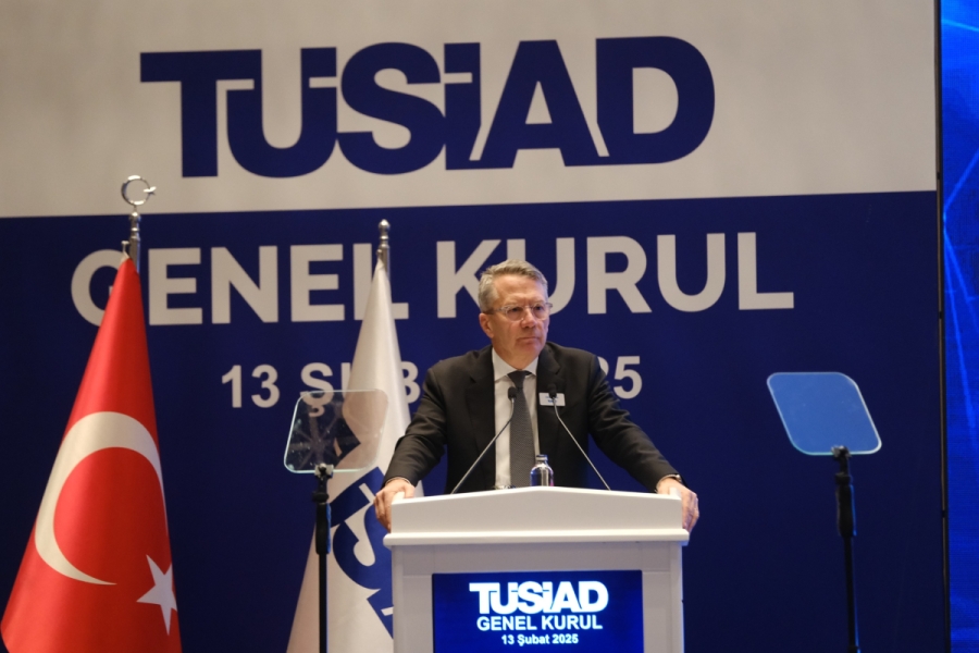 TÜSİAD Yüksek İstişare Konseyi Başkanı Ömer Aras TÜSİAD Genel Kurul toplantısında bir açılış konuşması yaptı