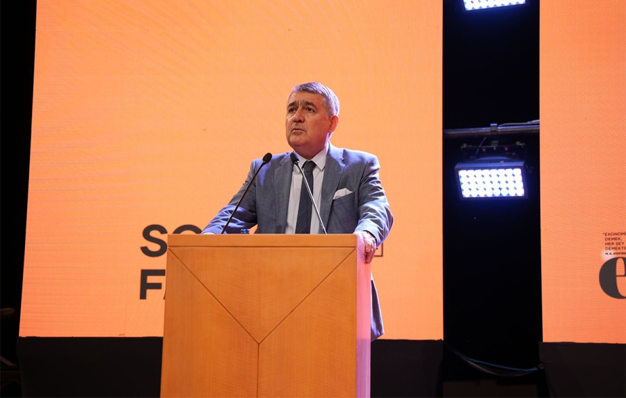 TÜSİAD Yönetim Kurulu Başkanı Orhan Turan 30 Mayıs Perşembe günü gerçekleşen “Sosyal Etki Zirvesi”ne katıldı