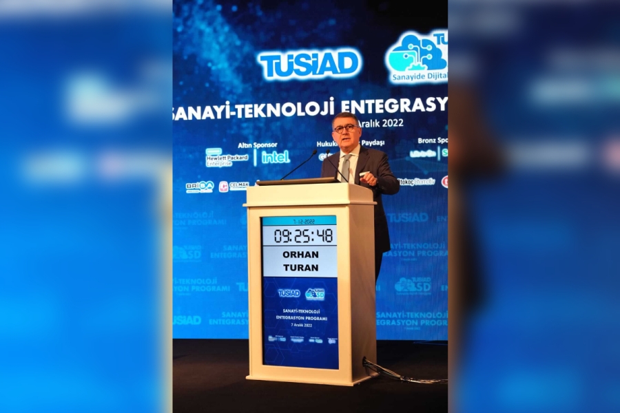 TÜSİAD Yönetim Kurulu Başkanı Orhan Turan TÜSİAD Sanayide Dijital Dönüşüm Programı (TÜSİAD SD²) STEP (Sanayi-Teknoloji Entegrasyon Programı) etkinliğinde bir açılış konuşması yaptı