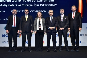 Kaslowski: “Yeni politika odağımızı verimli büyümeye çevirmeliyiz”