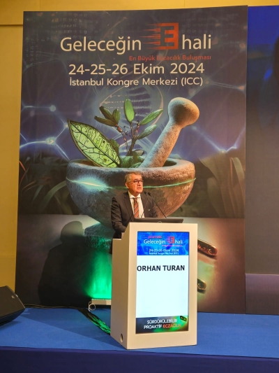 TÜSİAD Yönetim Kurulu Başkanı Orhan Turan Pharmetic Girişimci Eczacılar Derneği’nin “Geleceğin E Hali” toplantısında bir açılış konuşması gerçekleştirdi