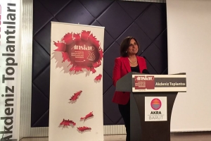 TÜSİAD Yönetim Kurulu Başkanı Cansen Başaran-Symes ANSİAD 22. Akdeniz toplantısında konuk konuşmacı olarak yer aldı
