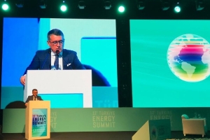 12. Türkiye Enerji Zirvesi TÜSİAD Özel oturumunda, arz güvenliğinden sürdürülebilirlik finansmanına ve yenilenebilir dönüşüme kadar enerji sektörüne ilişkin önemli konular değerlendirildi
